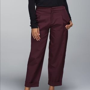Lululemon Wide Legged Wonder Pants 7/8 length